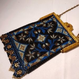 Vintage Mandalian Mfg Co Beautiful Ladies Mesh Purse Flapper Era Blue Gold Black